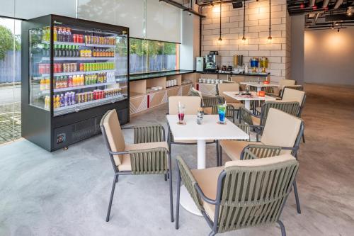 Food and beverages, BRIX KLIA By Pinetree near Mitsui Outlet Park Klia Sepang Food and beverages, BRIX KLIA By Pinetree near Mitsui Outlet Park Klia Sepang
