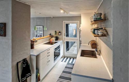 Kitchen, Cozy Home In Sydals With Kitchen in Sydals Kitchen, Cozy Home In Sydals With Kitchen in Sydals