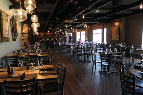 Restaurant, Warehouse Hotel at The Nook in Manheim (PA) Restaurant, Warehouse Hotel at The Nook in Manheim (PA)