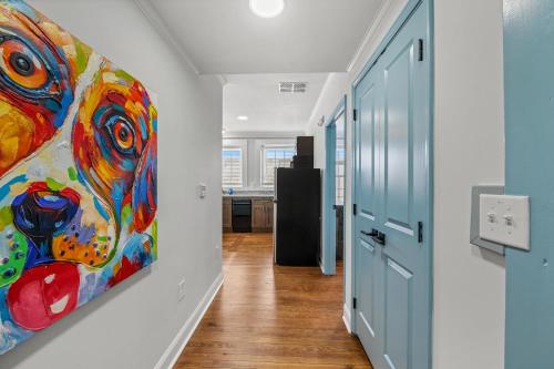 Stylish Loft Steps Away from Main Street in Conway Stylish Loft Steps Away from Main Street in Conway