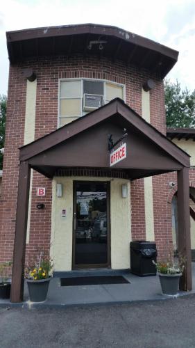 A szálláshely kívülről, Budget Motor Inn- Stony Point in Stony Point (NY) A szálláshely kívülről, Budget Motor Inn- Stony Point in Stony Point (NY)