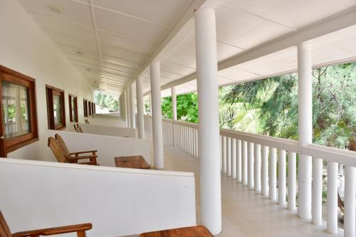 Seaway Hotel in Trincomalee Seaway Hotel in Trincomalee