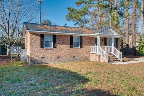 Cozy North Carolina Retreat Near Fishing and Boating in Washington Cozy North Carolina Retreat Near Fishing and Boating in Washington