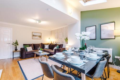 Létesítmények, NEW! Incredible Home In Northwich By 53 Degrees Property, Perfect For Groups, FREE Parking! in Northwich Létesítmények, NEW! Incredible Home In Northwich By 53 Degrees Property, Perfect For Groups, FREE Parking! in Northwich