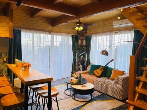 熱海星海台 星の輝きを導く石の小道 海景BBQの空間 大島を望む 日の出と夜景 in Atami 熱海星海台 星の輝きを導く石の小道 海景BBQの空間 大島を望む 日の出と夜景 in Atami