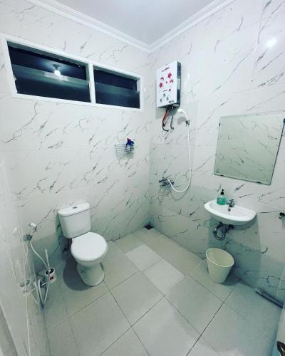 Villa Omar near Gunung Batu Jonggol Villa Omar near Gunung Batu Jonggol