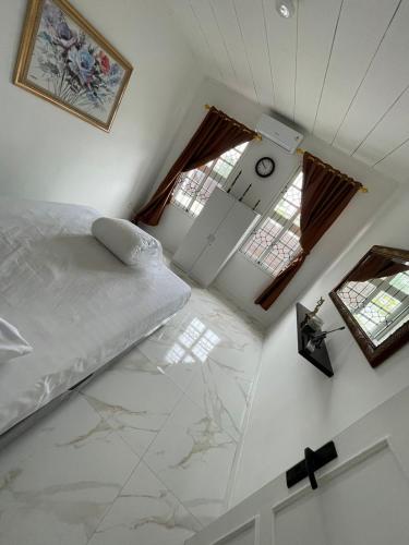 Villa Omar near Gunung Batu Jonggol Villa Omar near Gunung Batu Jonggol