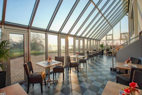 Étterem, Inselhotel kleiner Bodden in Buschvitz Étterem, Inselhotel kleiner Bodden in Buschvitz