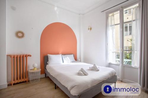 Air-conditioned studio near Gambetta