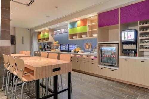 餐飲選擇, Home2 Suites by Hilton Alcoa Knoxville Airport in 阿爾考 餐飲選擇, Home2 Suites by Hilton Alcoa Knoxville Airport in 阿爾考