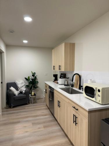 Konyha, New Cozy modern Studio Apartment in Vancouver (Washington) Konyha, New Cozy modern Studio Apartment in Vancouver (Washington)