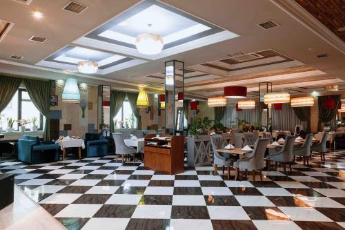Ramada by Wyndham Shymkent in Shymkent Ramada by Wyndham Shymkent in Shymkent