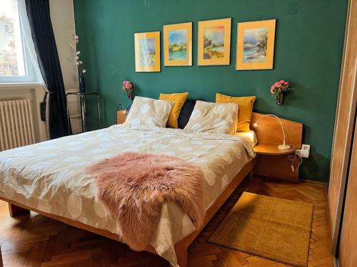 Yellow Story Downtown