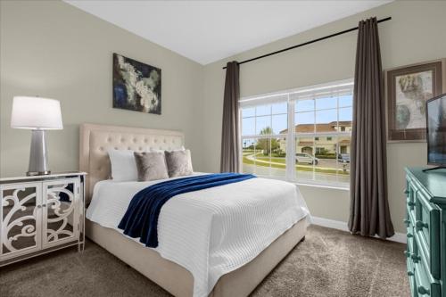 5 Bedroom- 5 Bathroom Storey Lake 4901 Wa