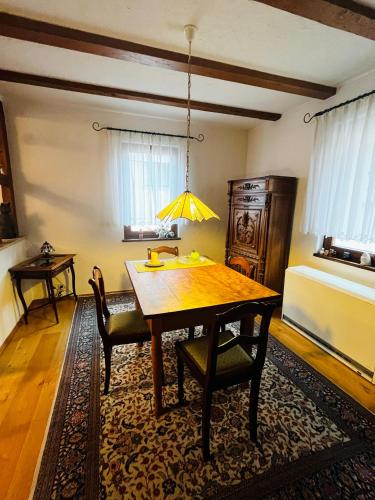 المرافق, Torbogenstübchen (Torbogenstubchen) in Ostfildern المرافق, Torbogenstübchen (Torbogenstubchen) in Ostfildern