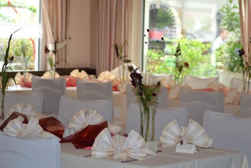 Hotel & Restaurant Zur Linde in Freital Hotel & Restaurant Zur Linde in Freital