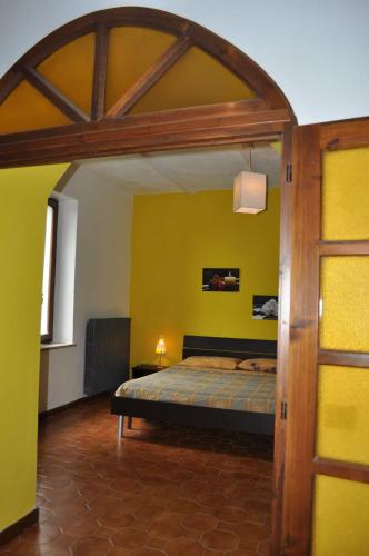 This photo about Alice in Wonderland shared on HyHotel.com