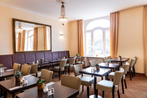 Mâncare şi băutură, Hotel Kronprinz Hamburg Hauptbahnhof in Hamburg Mâncare şi băutură, Hotel Kronprinz Hamburg Hauptbahnhof in Hamburg