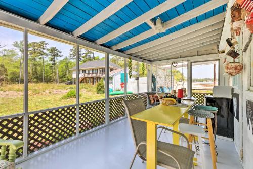 Oceanfront White Stone Cottage with Private Beach! in 白石 (VA) Oceanfront White Stone Cottage with Private Beach! in 白石 (VA)