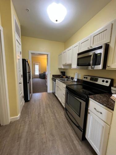 Seashell Village Resort near the beach with kitchens in Port Aransas (TX) Seashell Village Resort near the beach with kitchens in Port Aransas (TX)