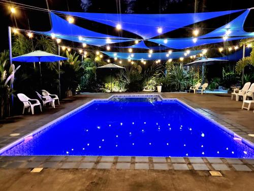 Hidden Palms Inn Deluxe Room