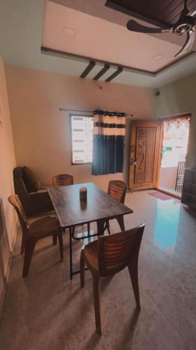 Lee home stay in هامبي Lee home stay in هامبي