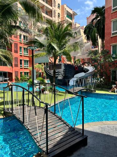 View, Seven Seas Jomtien 4 floor pool view near Herb Garden Pattaya View, Seven Seas Jomtien 4 floor pool view near Herb Garden Pattaya
