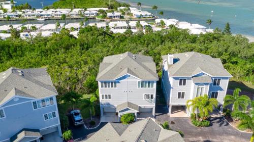 The Tree House! Beautiful townhome in Longboat Key with great amenities surrounded by nature! in Longboat Key (FL) The Tree House! Beautiful townhome in Longboat Key with great amenities surrounded by nature! in Longboat Key (FL)