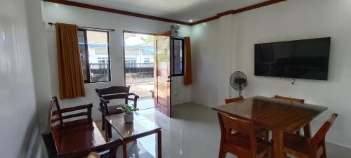 CASA VICTORIA PENSION HOUSE TANDAG CITY -Vassilis in Tandag CASA VICTORIA PENSION HOUSE TANDAG CITY -Vassilis in Tandag