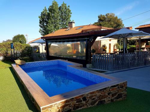 Úszómedence, Albergue El Aleman in Pontevedra Városközpont Úszómedence, Albergue El Aleman in Pontevedra Városközpont