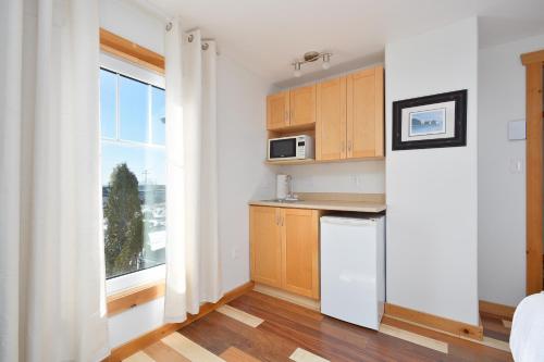 Pepperell Place Inn Inc. in Saint Peter's (NS) Pepperell Place Inn Inc. in Saint Peter's (NS)