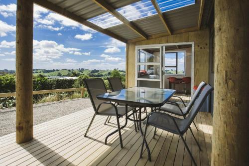 Lake Side Country Cabin in Tarurutangi Lake Side Country Cabin in Tarurutangi