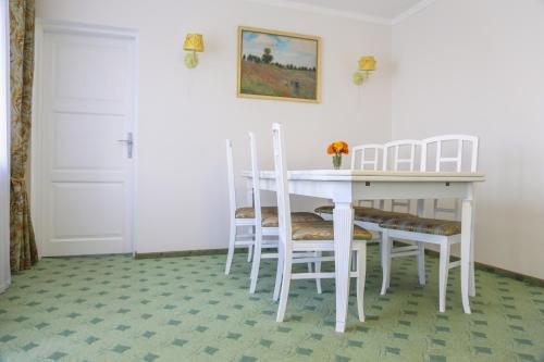ห้องจัดเลี้ยง, โรงแรม เนพรอบเพอทรอฟ (Dnepropetrovsk Hotel) in นิโปร ห้องจัดเลี้ยง, โรงแรม เนพรอบเพอทรอฟ (Dnepropetrovsk Hotel) in นิโปร