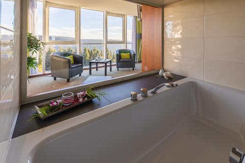 Fürdőszoba, Ringberg Hotel in Suhl Fürdőszoba, Ringberg Hotel in Suhl