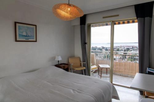 Lovely 48 m2 appt with sea view and swimming pool