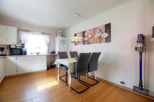 ห้องครัว, Reine Mountain View Retreat in ไรเนอ ห้องครัว, Reine Mountain View Retreat in ไรเนอ
