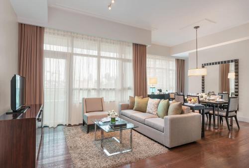 Aruga Apartments by Rockwell Makati in Manila Aruga Apartments by Rockwell Makati in Manila