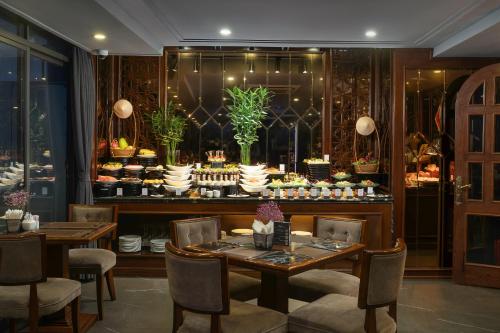 Nourriture et boissons, Rex Hanoi Hotel in Hanoï Nourriture et boissons, Rex Hanoi Hotel in Hanoï