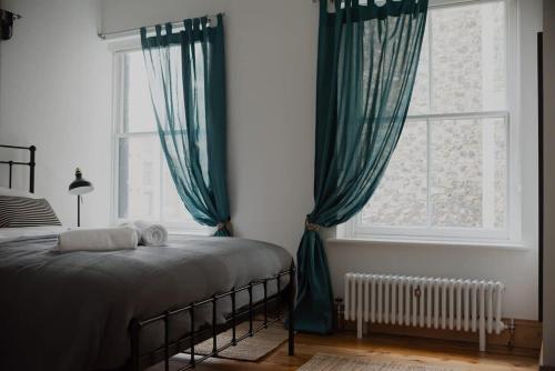 Spacious Norwich Lanes Apartment with Roof Terrace