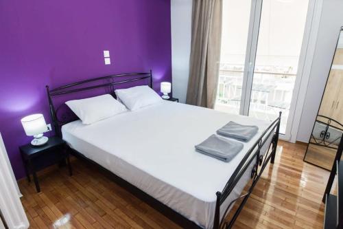 Modern Greek Living 1 Bd Apt in Dafni Athens - image 12