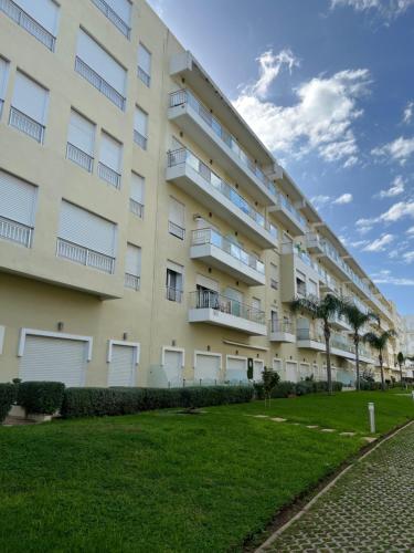 Bouznika Beach appartement de luxe avec piscine in 보우즈니카 Bouznika Beach appartement de luxe avec piscine in 보우즈니카