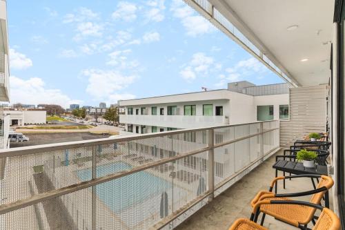 Modern Gulch Getaway with Pool, Parking, and Patio