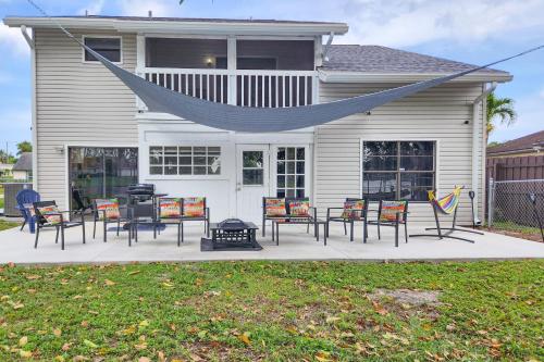 West Palm Beach Lake House Near Beaches! in Villages Of Palm Beach Tavak West Palm Beach Lake House Near Beaches! in Villages Of Palm Beach Tavak