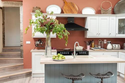 Stunning Granite Barn Conversion in Tullow Stunning Granite Barn Conversion in Tullow