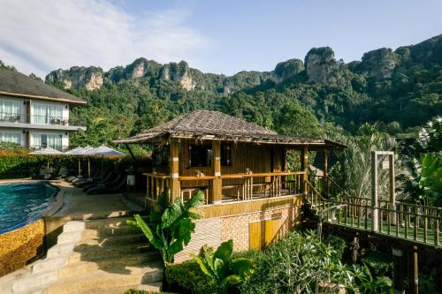 Railay Phutawan Resort near Diamond Cave (Tham Phra Nang Nai) Railay Phutawan Resort near Diamond Cave (Tham Phra Nang Nai)