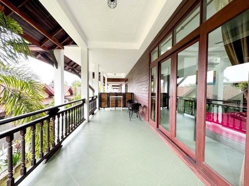 Balcony/terrace, Amara Beach Resort Koh Phangan in Ko Pha-ngan Balcony/terrace, Amara Beach Resort Koh Phangan in Ko Pha-ngan