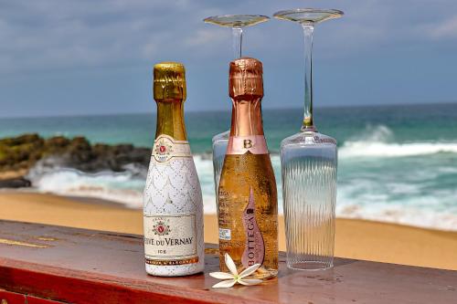 C l o s e d in Ballito C l o s e d in Ballito