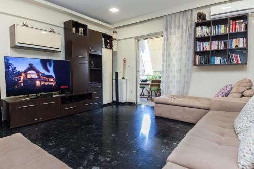 Stylish Athinas House in Kallithea - image 12