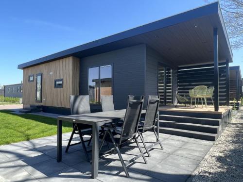 Holiday Home Dijkzicht by Interhome in Tholen Holiday Home Dijkzicht by Interhome in Tholen