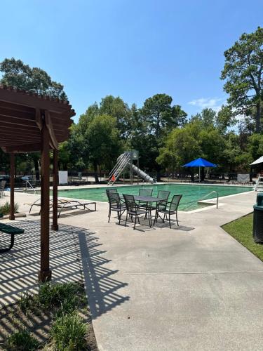 Unwind and Relax 4 Bedroom Stay in Atascocita Unwind and Relax 4 Bedroom Stay in Atascocita